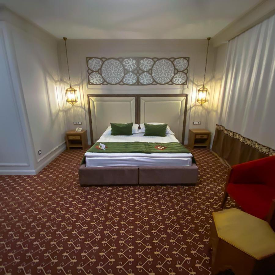 Jumbaktas Astana Hotel Екстер'єр фото
