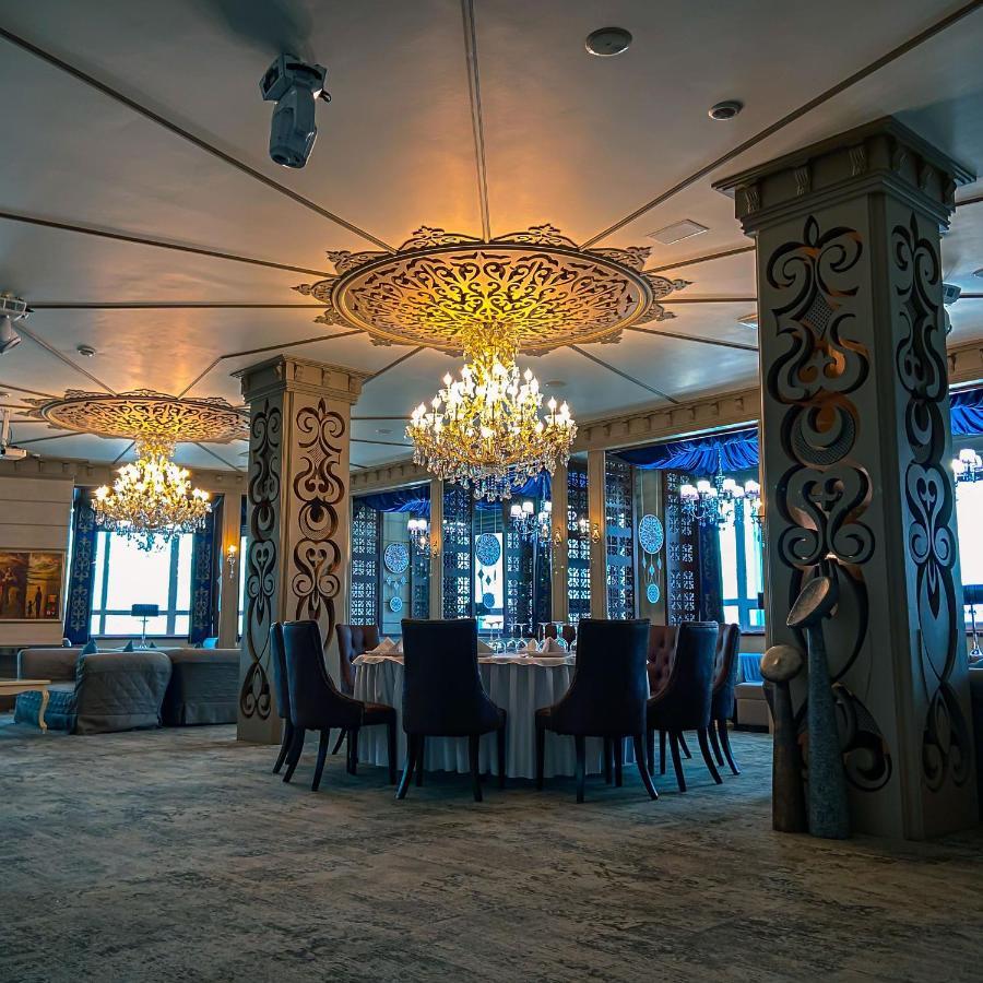 Jumbaktas Astana Hotel Екстер'єр фото