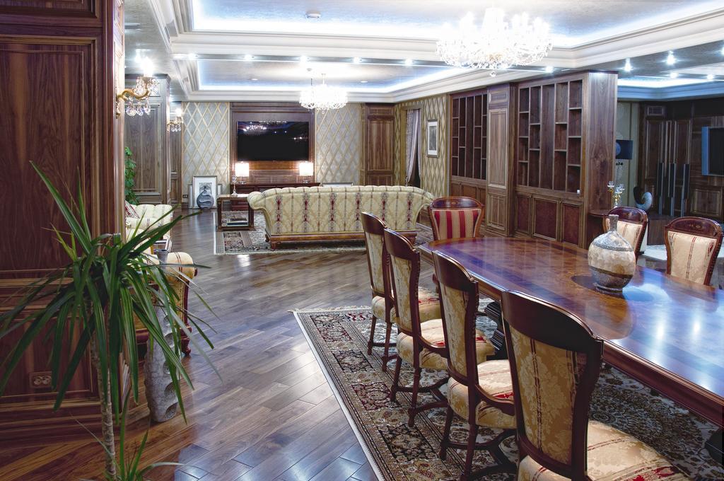 Jumbaktas Astana Hotel Екстер'єр фото