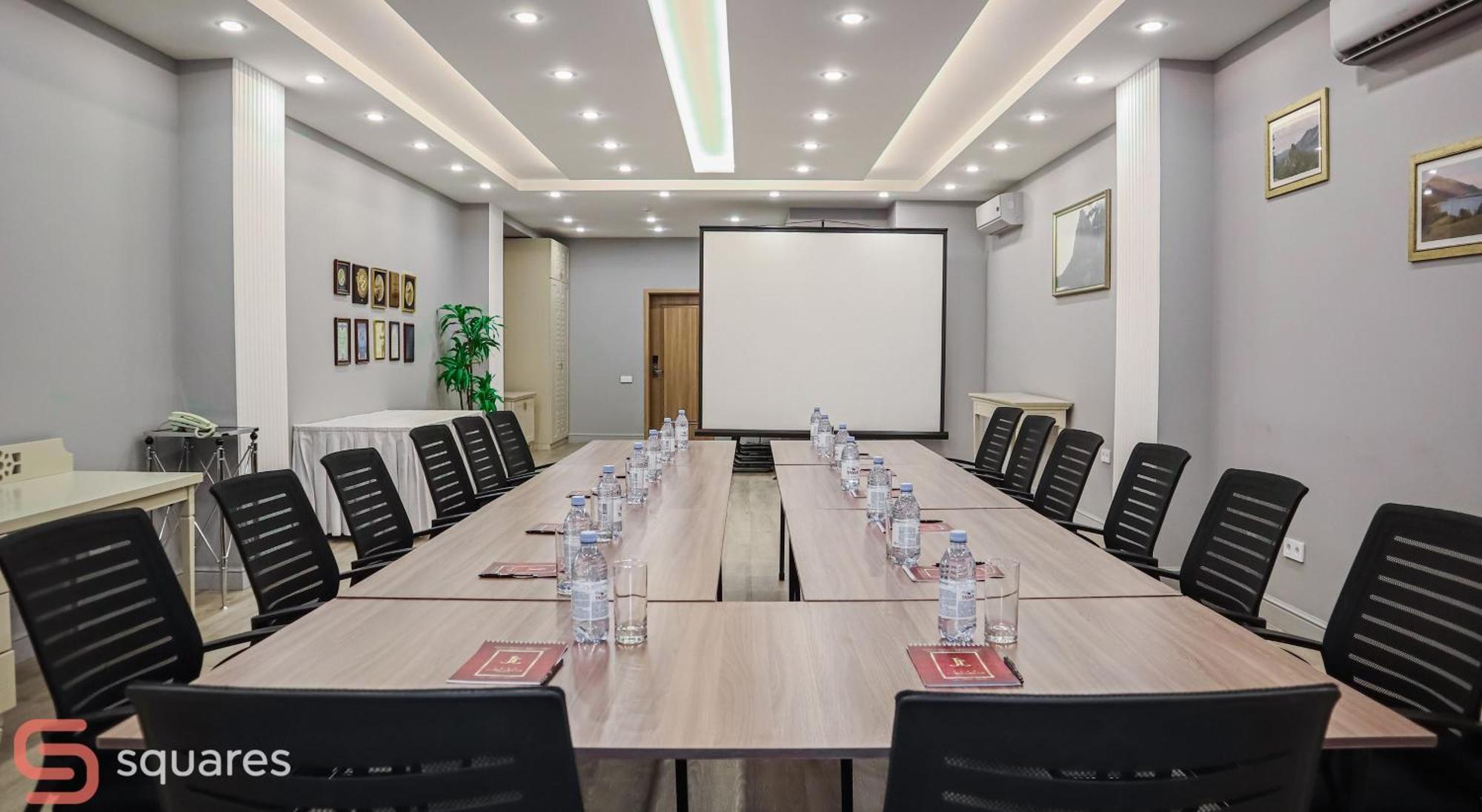 Jumbaktas Astana Hotel Екстер'єр фото